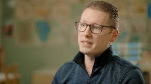 Eric Bottorff's Instagram, Twitter & Facebook