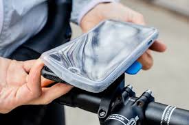 This unit is specially made for modern smartphones including the iphone (6s/6/5s), samsung galaxy note (4/5) galaxy (s6/s5) lg, g3, and g4 models or any other device which is up to 5.95 inches in length. The Best Bike Phone Mount Reviews By Wirecutter