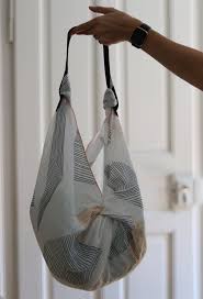 Sommerliche Furoshiki Accessoires Aus Selbst Designten Stoffen Bernina Blog Stofftaschen Stoff Stofftaschentucher