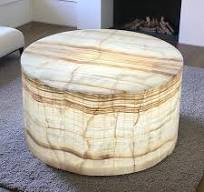 Beige Banded Onyx Coffee Table – Luxury Geometric Stone Centerpiece |  Modern Hand-Carved Illuminated Onyx Furniture