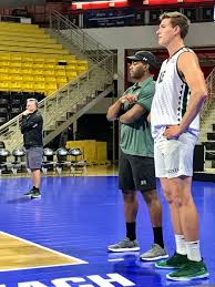 Check spelling or type a new query. Hawaii Men S Volleyball Warriors Practice At Pyramid Charlie Wade Players Speak At Press Conference Hawaii Warrior World