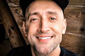 Check spelling or type a new query. Confira A Lista De Artistas Brasileiros Mortos Pela Covid 19 Em 2021 Cultura Estado De Minas