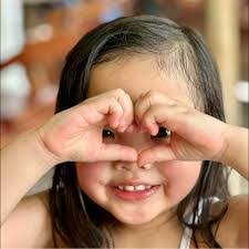 Marissa Gamboa's Instagram, Twitter & Facebook