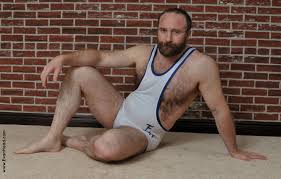 Rectus femoris, vastus medialis, vastus lateralis and vastus intermedius. Wallpaper Man Active Undergarment Male Muscle Shoulder Barechestedness Briefs Joint Arm Thigh Human Body Physical Fitness Chest Abdomen Trunk Sportswear Human Leg Model Wrestling Singlet Hand Knee Neck 3055x1946