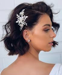 40 Best Wedding Hairstyles for Short Hair That Make You Say “Wow!”