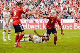 Unterstützt wird er dabei an den seitenlinien von christian bandurski aus oberhausen und arno blos aus deizisau. Match Awards From Bayern Munich S Costly 3 1 Win Over Bayer Leverkusen Including A Starring Role From Corentin Tolisso Before His Injury Bavarian Football Works