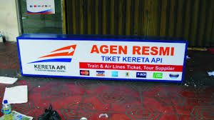 Jasa pembuatan neonbox bandung, huruf timbul murah vepo avertising, neonflex, pylonsign bandung, neonbox bandung berkualitas 082117282816 www.neonboxbdg.net. Jasa Pembuatan Neon Box Cirebon Sinergi Media Advertising