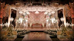 Indian weddings are characterized by multiple rituals taking place the day before and subtle yet fancy, this wedding stage decoration is a must. 810 Luxury Wedding Decor Ideas In 2021 Luxury Wedding Decor Wedding Stage Wedding