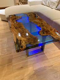 Epoxid Couchtisch Wellen Einzigartige Epoxid Mobel In Osterreich In 2020 Wood Table Design Glass Wood Table Resin Furniture