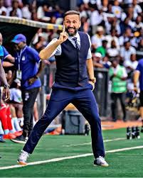 🚨....|| Young Africans chini ya Sead Ramovic 🇩🇪 katika Ligi Kuu ya Nbc  🇹🇿 2024-25 hadi sasa 🏟️ Mechi: 4️⃣ ✓ Kushinda: 4️⃣ ⚽️ Mabao waliyofunga:  1️⃣3️⃣ (Penati 1) ⚽️ ❌ Magoli waliyoruhusu: 2️⃣ 🧤 Clean Sheets: 3️⃣