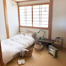 Desain interior kamar tidur jepang dengan bonsai. 10 Desain Kamar Tidur Sederhana Ala Jepang Mudah Banget Ditiru Rumah123 Com