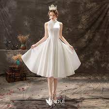 Top qualität & günstiger preis. Schlicht Ivory Creme Brautkleider Hochzeitskleider 2019 A Linie Stehkragen Spitze Blumen Schaltflachen Armellos Knielang