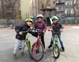 Helmholtzschule Dusseldorf Hier Werden Kinder Gefordert Und Fordert