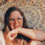 Nina Irvin's Instagram, Twitter & Facebook