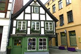kurztrip nach schwerin endlich mal wieder rauskommen crappy radio stations reiseblog schwerin altstadt fachwerkhauser