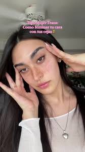 Feminiza Tu Rostro con el Maquillaje de Cejas
