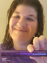 Younique 4D Mascara Review: Voluminous, Clump-Free Lashes That Last All Day