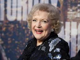 We Love You Betty White': SNL Episode Rerun Leaves Mourning Fans In  Stitches