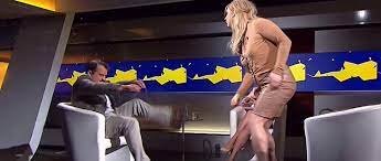 Zastanówmy się przez jedną krótką chwilę, co takiego by się stało, gdyby któregoś dnia partia mająca w tym kraju większość parlamentarną przegłosowała związki partnerskie, konwencję antyprzemocową czy liberalizację. Rafalala Oblala Woda Artura Zawisze Agnieszka Gozdyra Komentuje Intencje Zawiszy Nie Byly Czyste Super Express Wiadomosci Polityka Sport