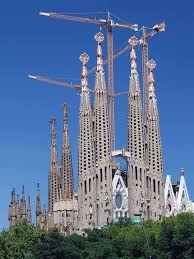 Paikat kuten sants just i pastor kirkko houkuttelevat matkalijoita barcelona kaupunkiin. Sagrada Familian Barcelona Espanja Ilmainen Valokuva Pixabayssa