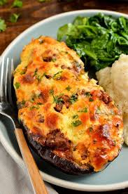 Delicious Syn Free Stuffed Eggplant With Ground Beef In A Delicious Tomatoey Sauce Topped With Ricotta And Mozzarella Heavenly G Slimming World Recipes Slimming World Beef Slimming Eats
