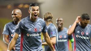 Convoqué pour la dernière fois le 14 octobre 2020 avec le portugal, le défenseur central pepe (38 ans), a de nouveau été appelé par fernando santos. Pepe Traumt Von Der Sensation Uefa Champions League Uefa Com