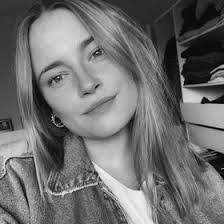 Tessa Schafer's Instagram, Twitter & Facebook