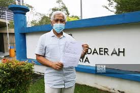 Chief executive officer datuk peter ng, chancellor tan sri dr abdul rahman arshad and ucsi university trust chairman datuk dr mohd karim abdullah omar. Idris Jusoh Buat Laporan Polis Nafi Sokong Anwar