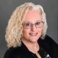 Danielle Meurer's Instagram, Twitter & Facebook