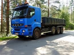 Seinen namen erhielt das unternehmen nach dem finnischen wort sisu, das in etwa „kraft, „beharrlichkeit oder „ausdauer bezeichnet und in finnland ein wichtiges identitätsstiftendes konzept ist. Lkw Sisu Fahrzeugbilder De