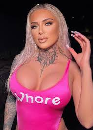 Christina Savoy - Free nude pics, galleries & more at Babepedia