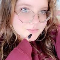 Amanda Zobel's Instagram, Twitter & Facebook