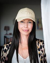 FC Hessleholm behöver en ny kiosk. Eleverna på Norrängsskolans byggprogram  vet hur man snickrar. Nu är bygget på Österås IP i full gång! ”Vi är inte  sena på att ta oss an