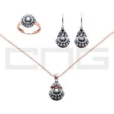 Elmas Modeli Gumus Set Gumus Takida Yillarin Deneyimi Cng Gumus Online Satis Magazasi Ve Subeleriyle Gumus Taki Kupe Kolye Yuzuk Bileklik Ve Size O Sieraden