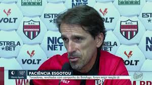 Torcedores protestam contra campanha do Botafogo-SP na Série B