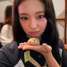 Jennie's selca