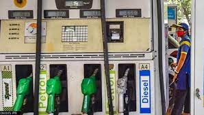 The overall percentage change of petrol in india was 1.57% upwards. Petrol Price Touches Record High On July 12 While Diesel Slips Check Today S Fuel Rates