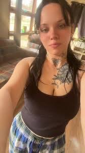 Tabatha Caldwell's Instagram, Twitter & Facebook