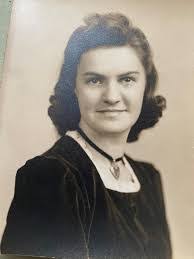 Wilda Warren's Instagram, Twitter & Facebook