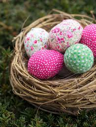 Shabby Chic Easter Eggs A Gorgeous Craft For Older Kids This Spring Shabby Chic Easter Easy Easter Crafts Fun Easter Crafts