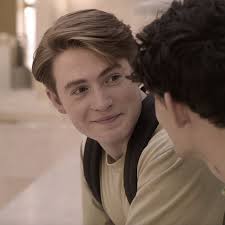 max Guzman (diegomax2504)