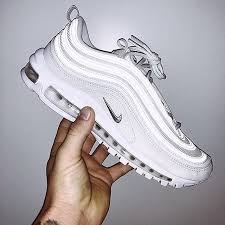 Nike Air Max 97 All White Airmax Airmax97 Nikeairmax Nike Allwhite Clean Nikeairmax97 Everysize Cl Schuhe Damen Schuhe Damen Sneaker Schuhe Frauen
