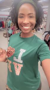 Photo posted by Alisa Alisa (@mz.darkskinandlovingit)