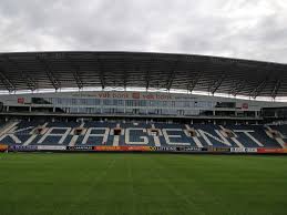 De voetbalafdeling van kaa gent is iets jonger dan racing. Kaa Gent News Ø¹Ù„Ù‰ ØªÙˆÙŠØªØ± De Ghelamco Arena Kreeg Deze Week Een Kleine Update Nieuwe Banners Rond Stadion Bye Pollet En Aangepast Logo Vdk Tribune Kaagent Cobw Https T Co 5ifswug5h0