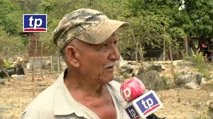 En el olvido se encuentran algunos adultos mayores en Honduras, es el caso  de don Juan Iraheta y doña María.