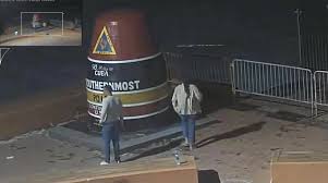 Lady caught Peeing on Webcam - ThisVid.com