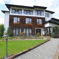 Situat in maramureșul istoric, în orașul vișeu de sus, pe dn 18, departe de vacarmul centrului urban aglomerat, având confortul și dotarea unui hotel de clasă, dar în același timp intimitatea, căldura și eleganța locuinței proprii, hotelul gabriela satisface și cele mai drastice exigențe. Die 10 Besten Hotels In Viseu De Sus Rumanien Ab 26