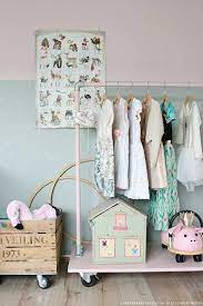 meisjes slaapkamer ideeen kinderkamerstylist meisjes slaapkamer behang meisjeskamer gouden kinderkamer
