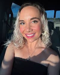 Haley Alison Box (@hales.yeahh) • Instagram photos and videos