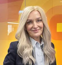 Mandy Lester receives WES award